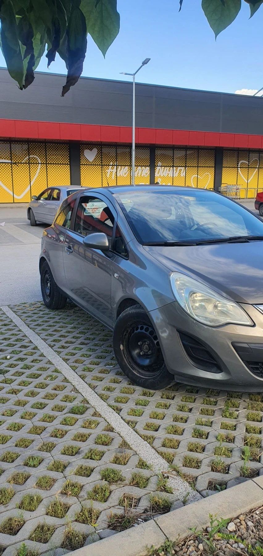 Opel Corsa Хечбек всичко е Платено , снимка 10 - Автомобили и джипове - 55950539