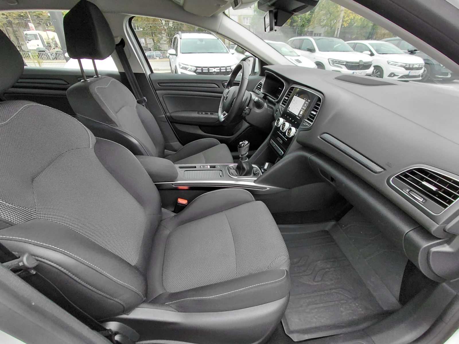 Renault Megane 1.3TCe/140�.�/ZEN | Mobile.bg � ����������� 13