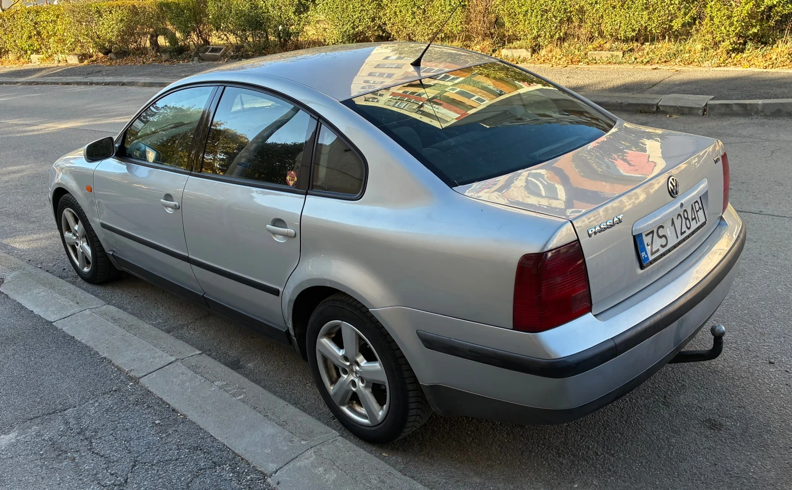 VW Passat 1.9 TDI, снимка 3 - Автомобили и джипове - 56567749
