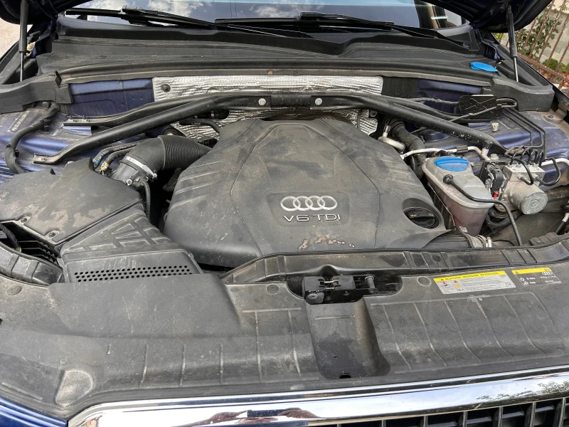 Audi Q5 3.0 TDI, снимка 10 - Автомобили и джипове - 47428515