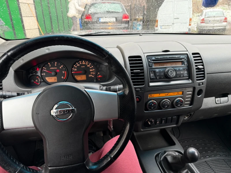 Nissan Navara, снимка 12 - Автомобили и джипове - 49149765