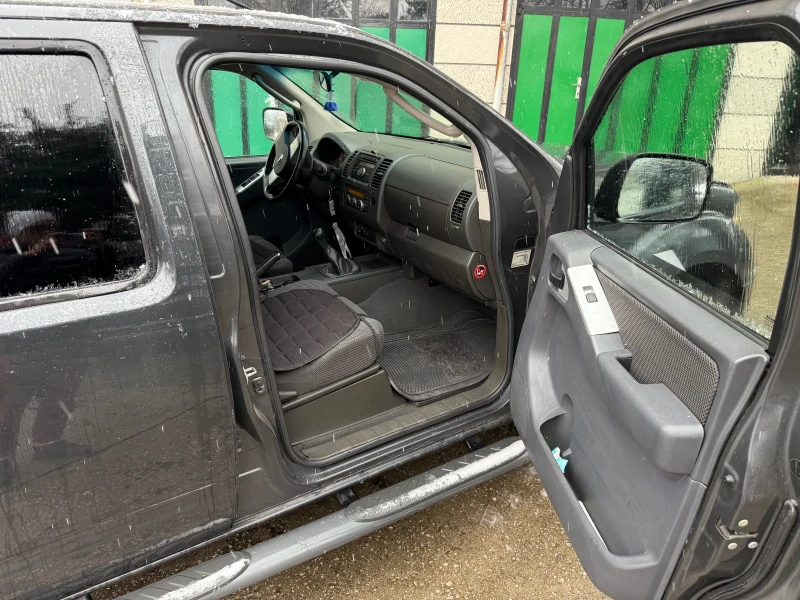 Nissan Navara, снимка 8 - Автомобили и джипове - 49149765