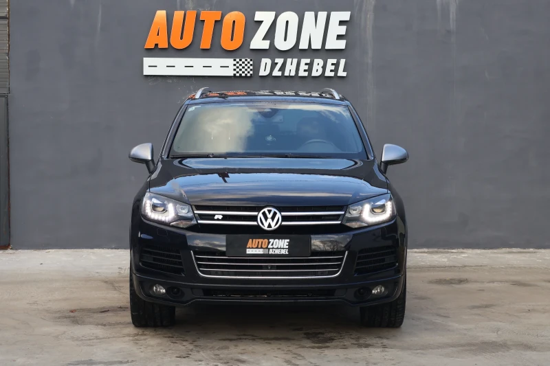 VW Touareg 3.0d R line 4x4 FULL, снимка 2 - Автомобили и джипове - 52519295