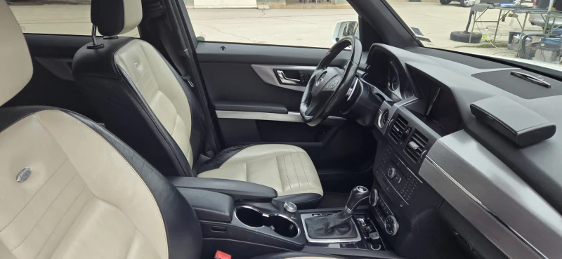 Mercedes-Benz GLK GLK 350, снимка 14 - Автомобили и джипове - 53466874
