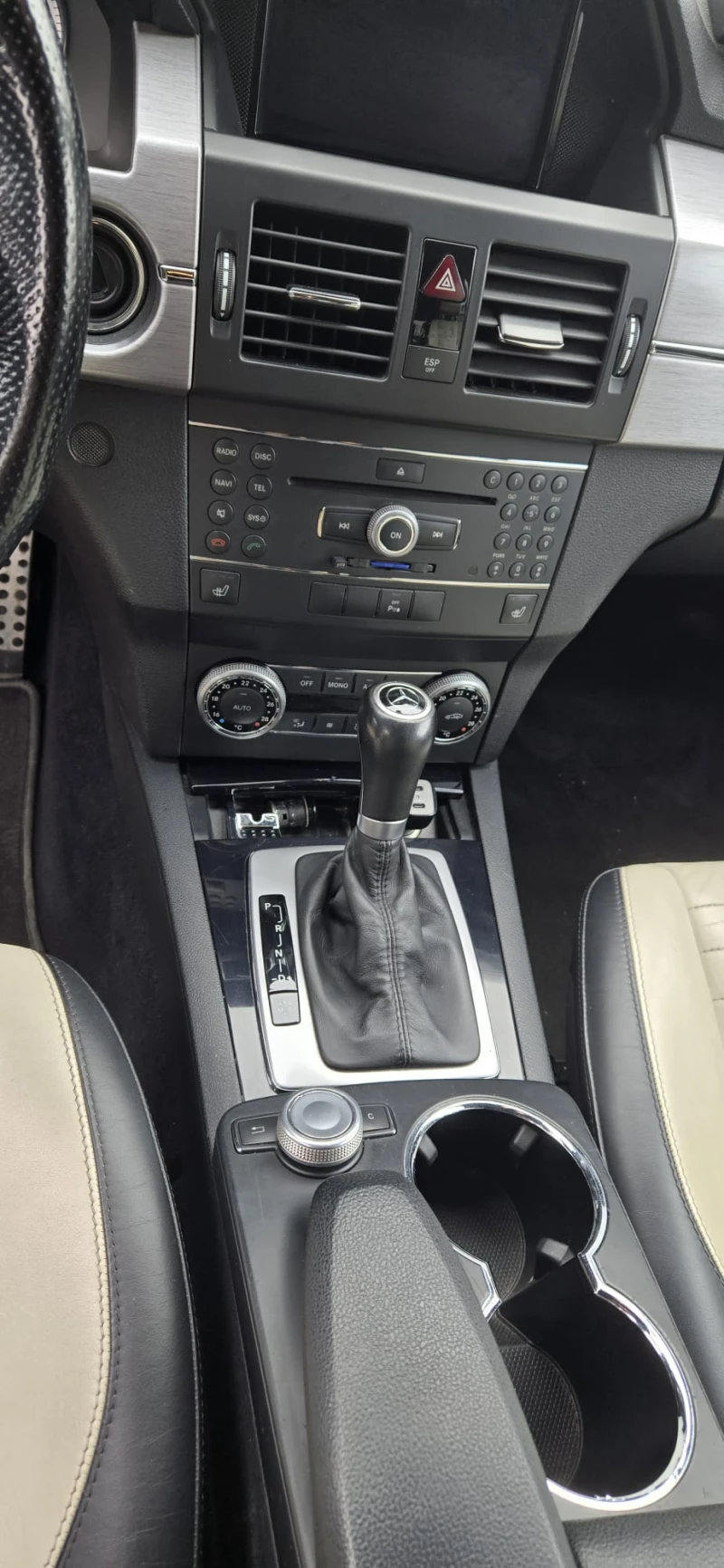 Mercedes-Benz GLK GLK 350, снимка 10 - Автомобили и джипове - 53466874