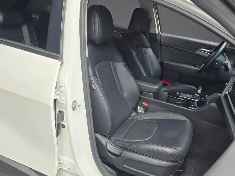 Kia Sportage 2.0 CRDi   Нова генерация   186 к.с.   Автоматик  , снимка 11 - Автомобили и джипове - 55187127