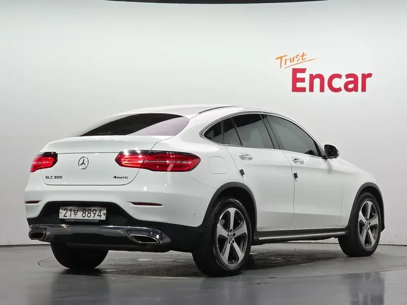 Mercedes-Benz GLC 300 4Matic Coupe, снимка 2 - Автомобили и джипове - 55914317