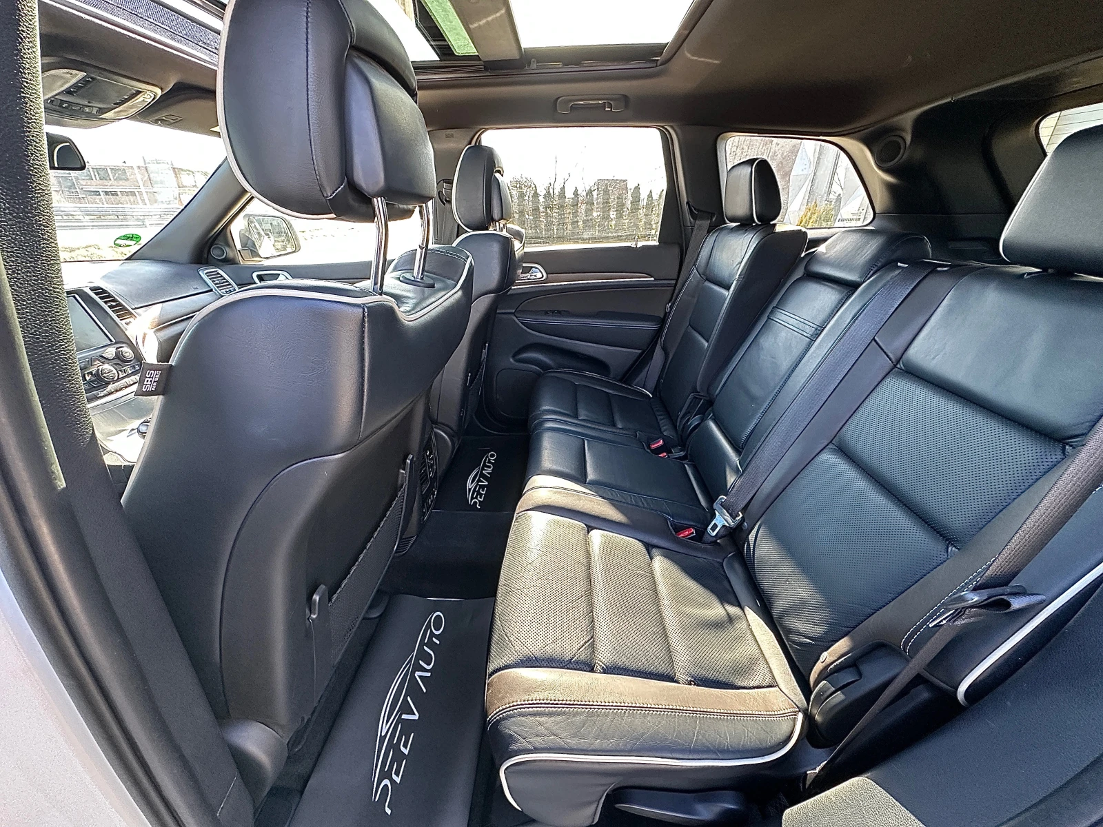 Jeep Grand cherokee OVERLAND#PANORAMA#PODGREV#OBDUH#KEYLESS GO#CAMERA# | Mobile.bg   13