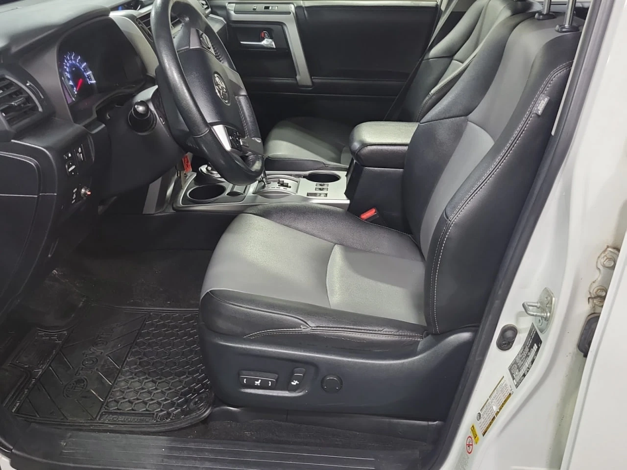Toyota 4runner CARFAX* АВТОФИНАНСИРАНЕ* БЕЗ ПЪРВОНАЧАЛНА ВНОСКА*  - изображение 5