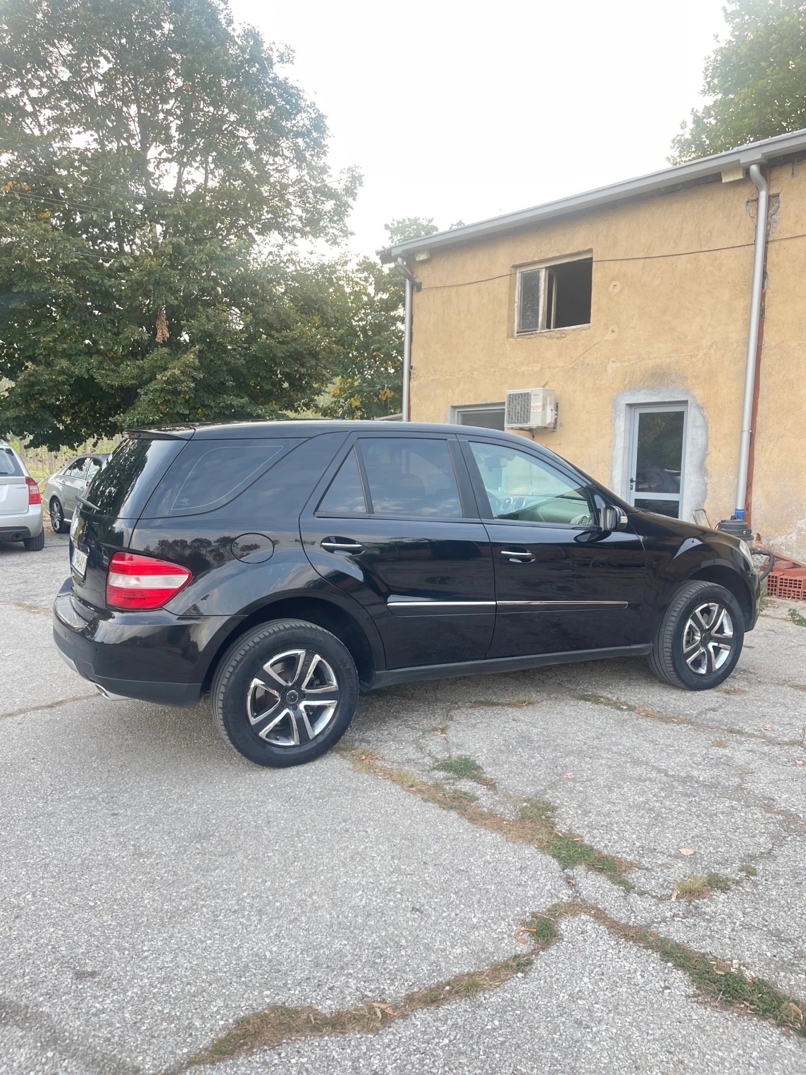 Mercedes-Benz ML 320  - изображение 5