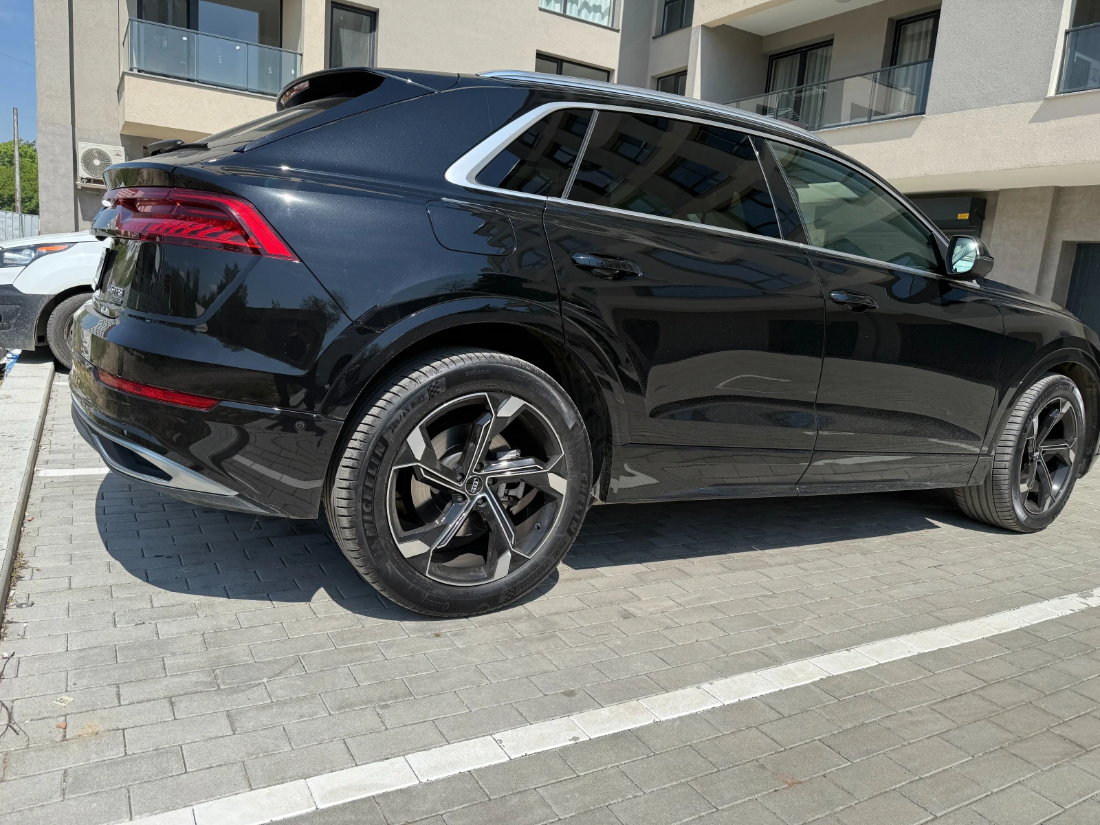 Audi Q8 55 TSFI, снимка 17 - Автомобили и джипове - 54372845