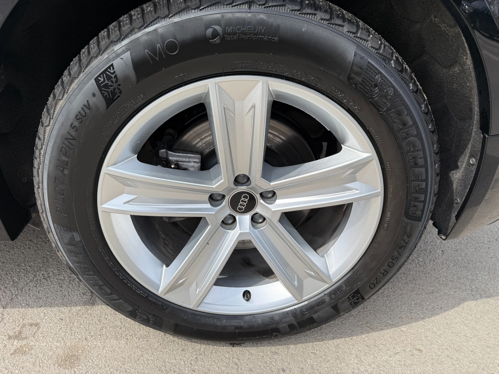 Audi Q8 55 TSFI, снимка 17 - Автомобили и джипове - 53950101