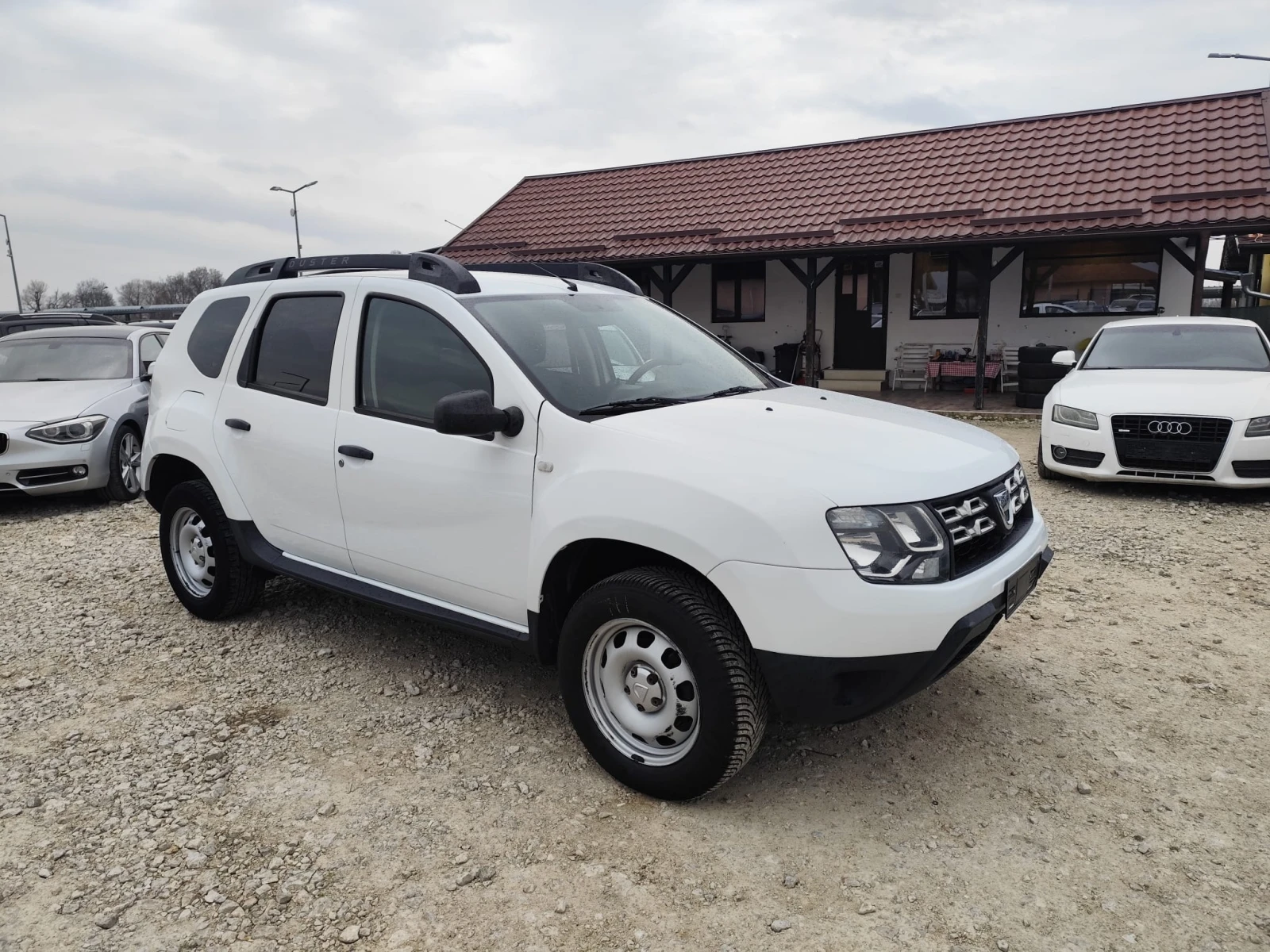 Dacia Duster 1.5 дизел Италия, снимка 3 - Автомобили и джипове - 54012898