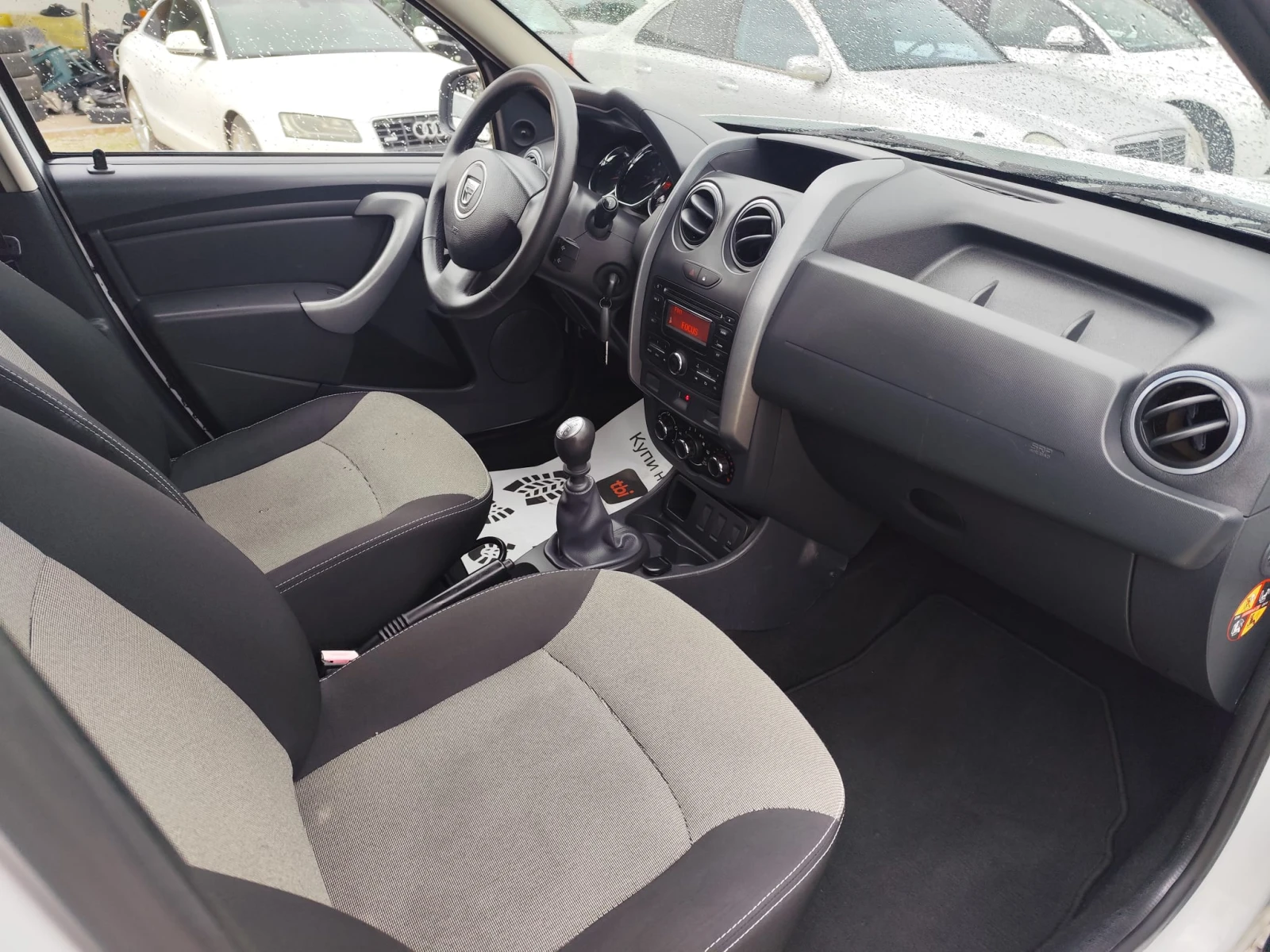 Dacia Duster 1.5 дизел Италия, снимка 12 - Автомобили и джипове - 54012898