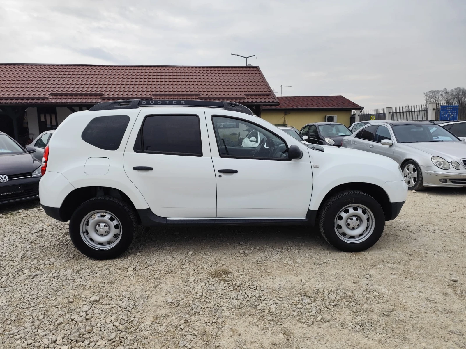 Dacia Duster 1.5 дизел Италия, снимка 4 - Автомобили и джипове - 54012898