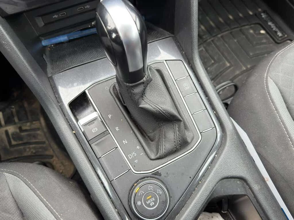 VW Tiguan PURE WHITE| 4MOTION| PANORAMA| ПОДГРЕВИ| , снимка 16 - Автомобили и джипове - 54150085