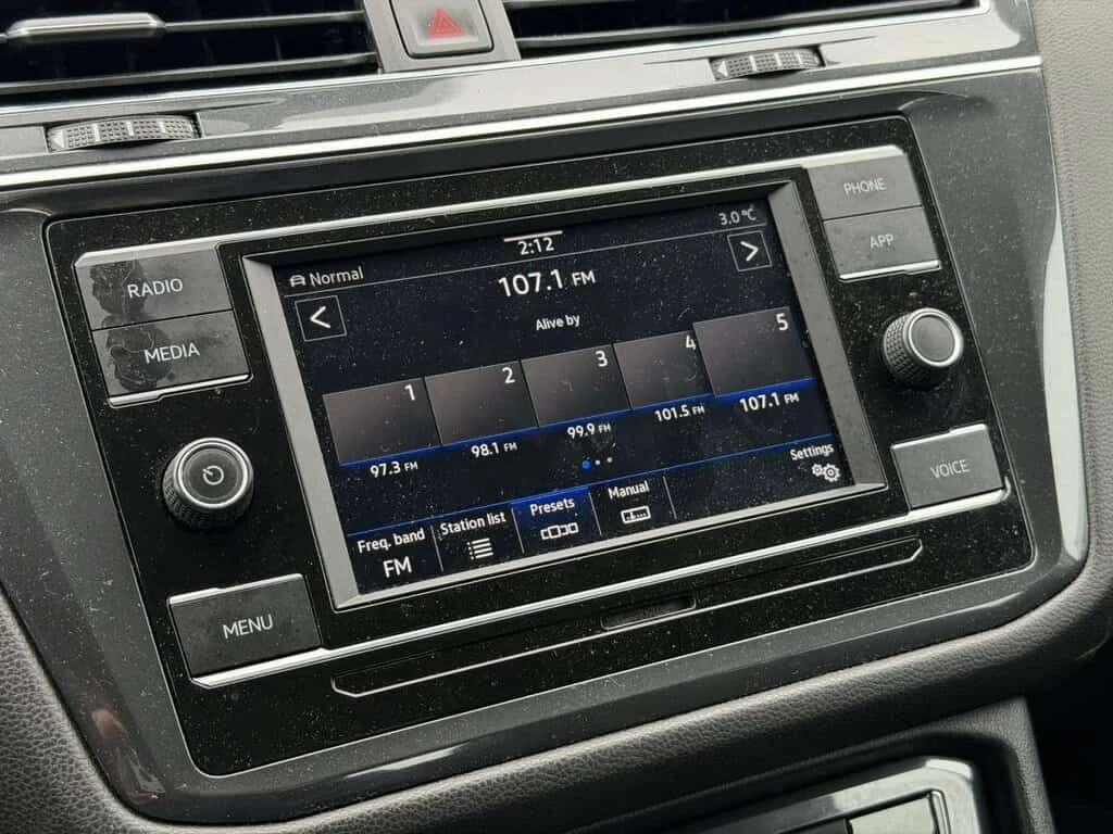 VW Tiguan PURE WHITE| 4MOTION| PANORAMA| ПОДГРЕВИ| , снимка 13 - Автомобили и джипове - 54150085