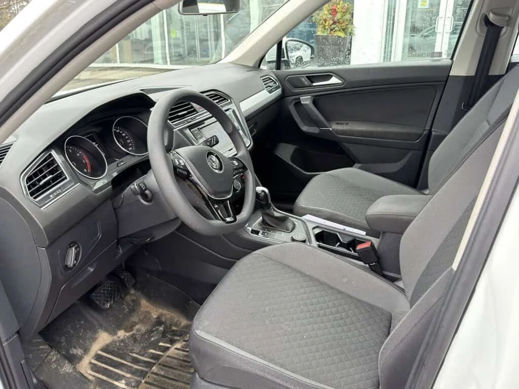 VW Tiguan PURE WHITE| 4MOTION| PANORAMA| ПОДГРЕВИ| , снимка 4 - Автомобили и джипове - 54150085