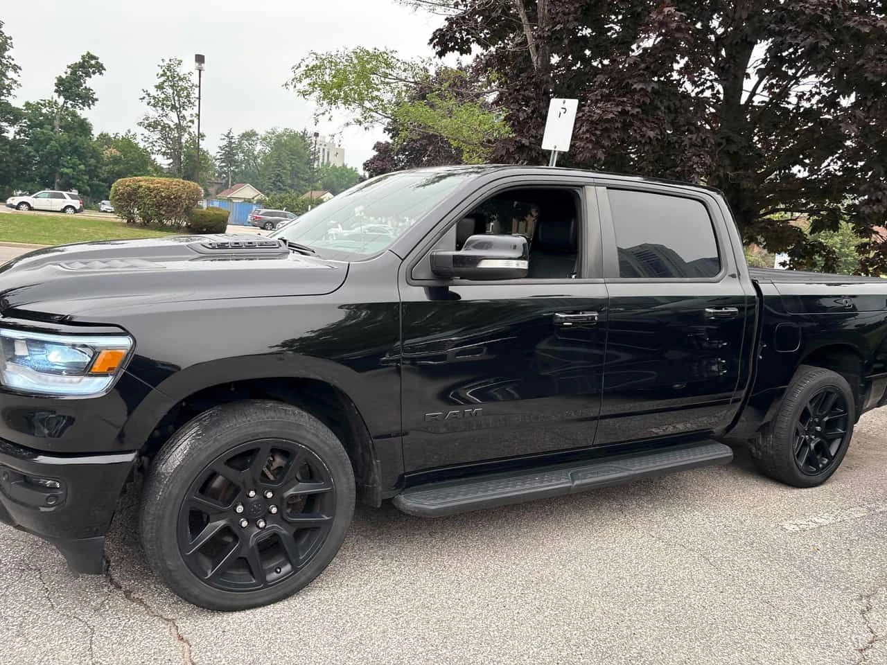 Dodge RAM 1500 * Sport * АВТОКРЕДИТ БЕЗ ПЪРВОНАЧАЛНА ВНОСКА* , снимка 2 - Автомобили и джипове - 55308273