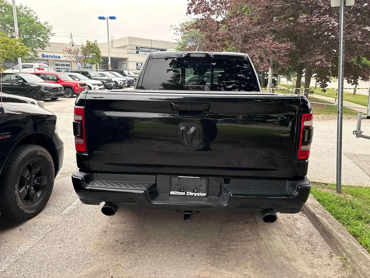 Dodge RAM 1500 * Sport * АВТОКРЕДИТ БЕЗ ПЪРВОНАЧАЛНА ВНОСКА* , снимка 4 - Автомобили и джипове - 55308273