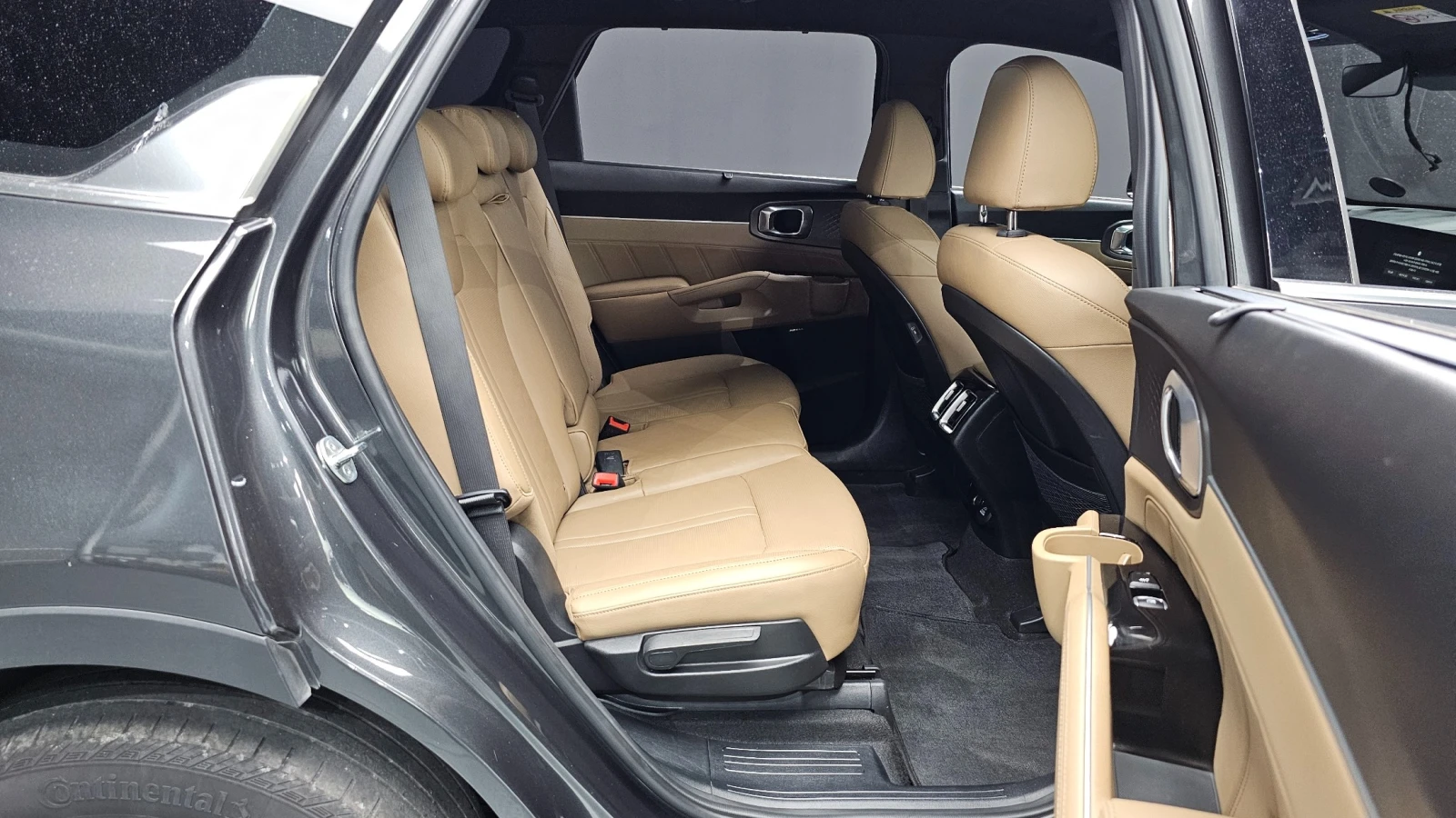 Kia Sorento Noblesse AWD, снимка 14 - Автомобили и джипове - 55406241