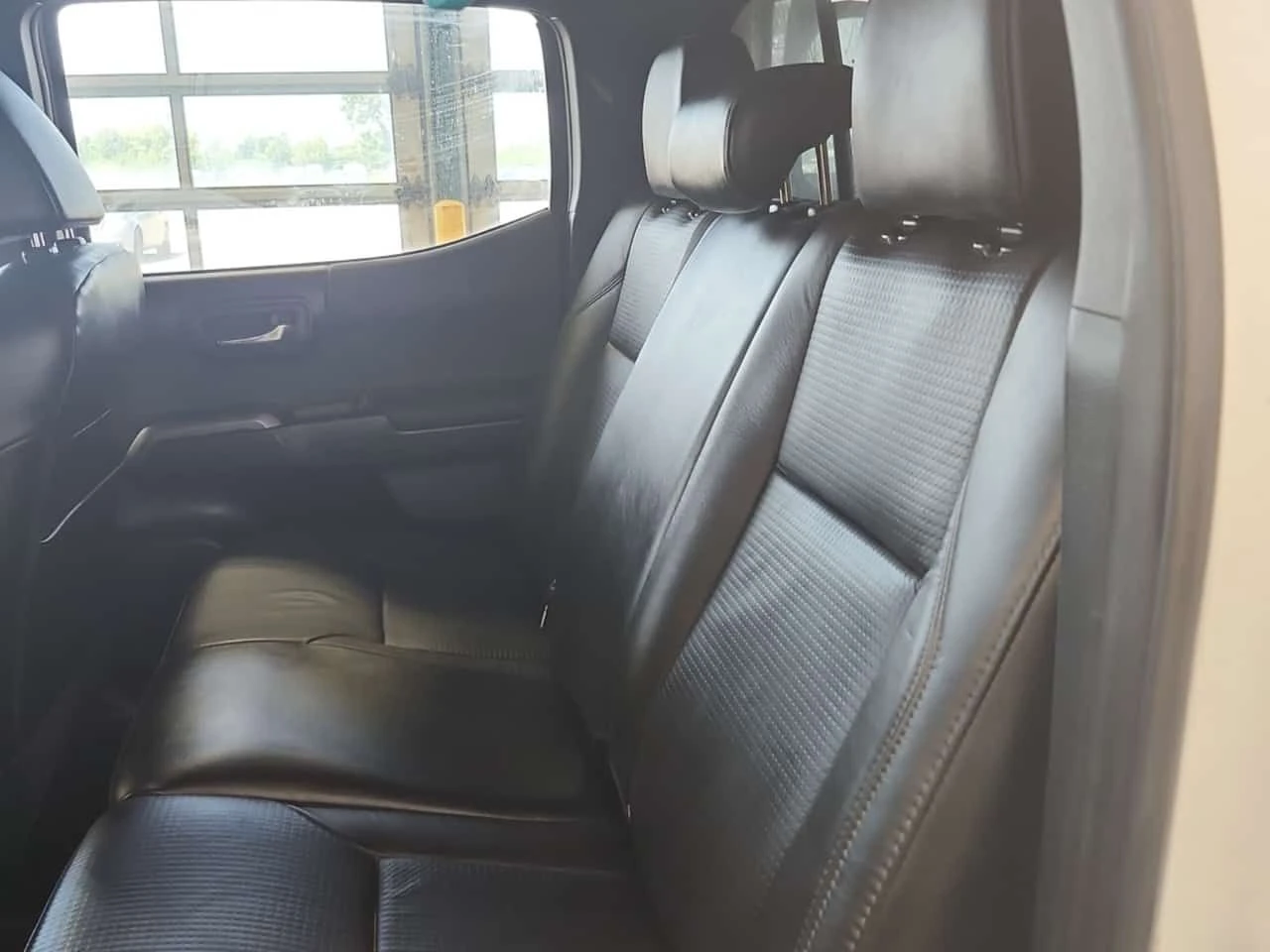 Toyota Tacoma * CREW CAB LONG BED * CARFAX * ����� �� ���������� | Mobile.bg � ����������� 12
