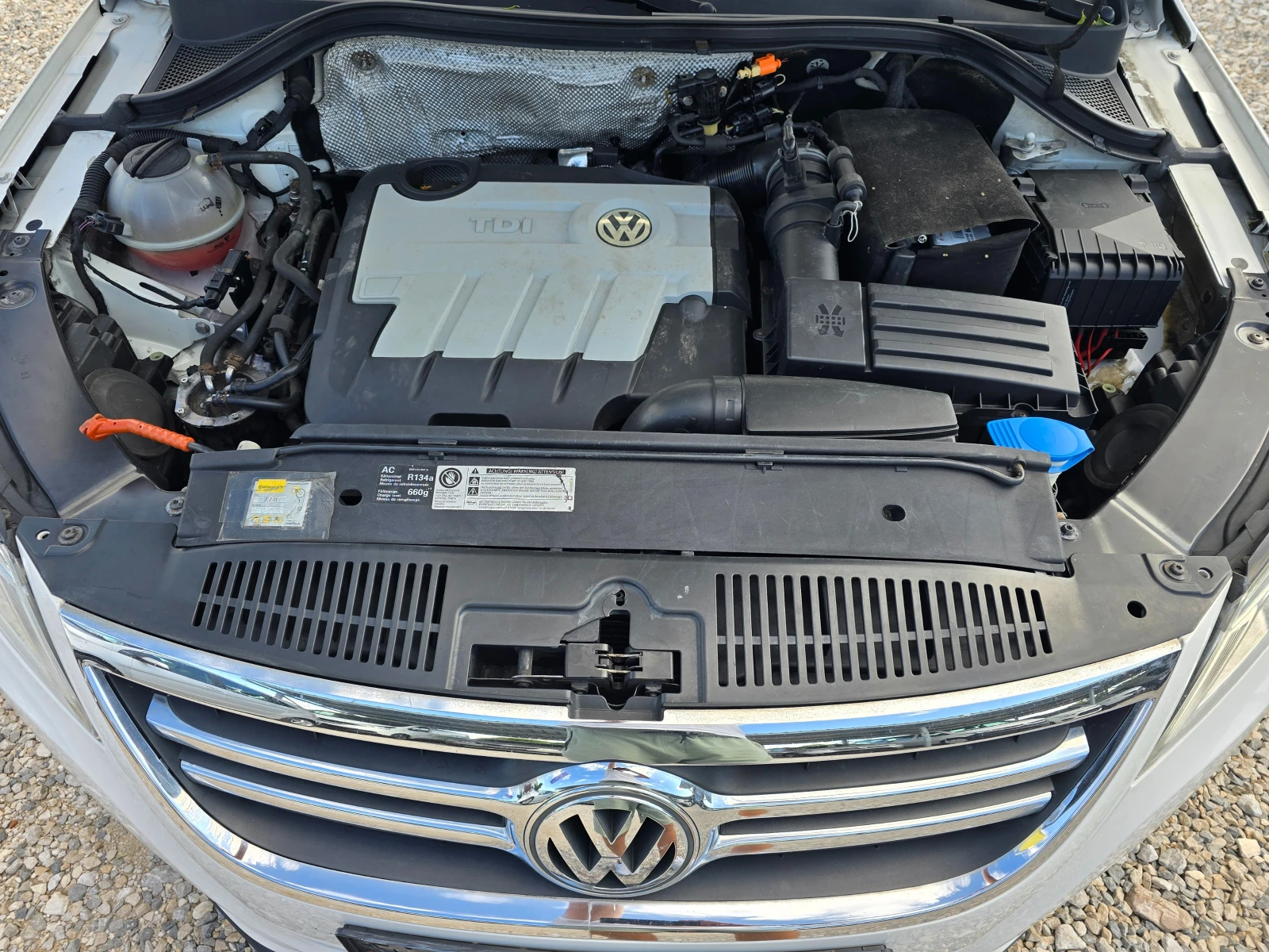 VW Tiguan 2, 0TDI 4X4, снимка 17 - Автомобили и джипове - 55602987