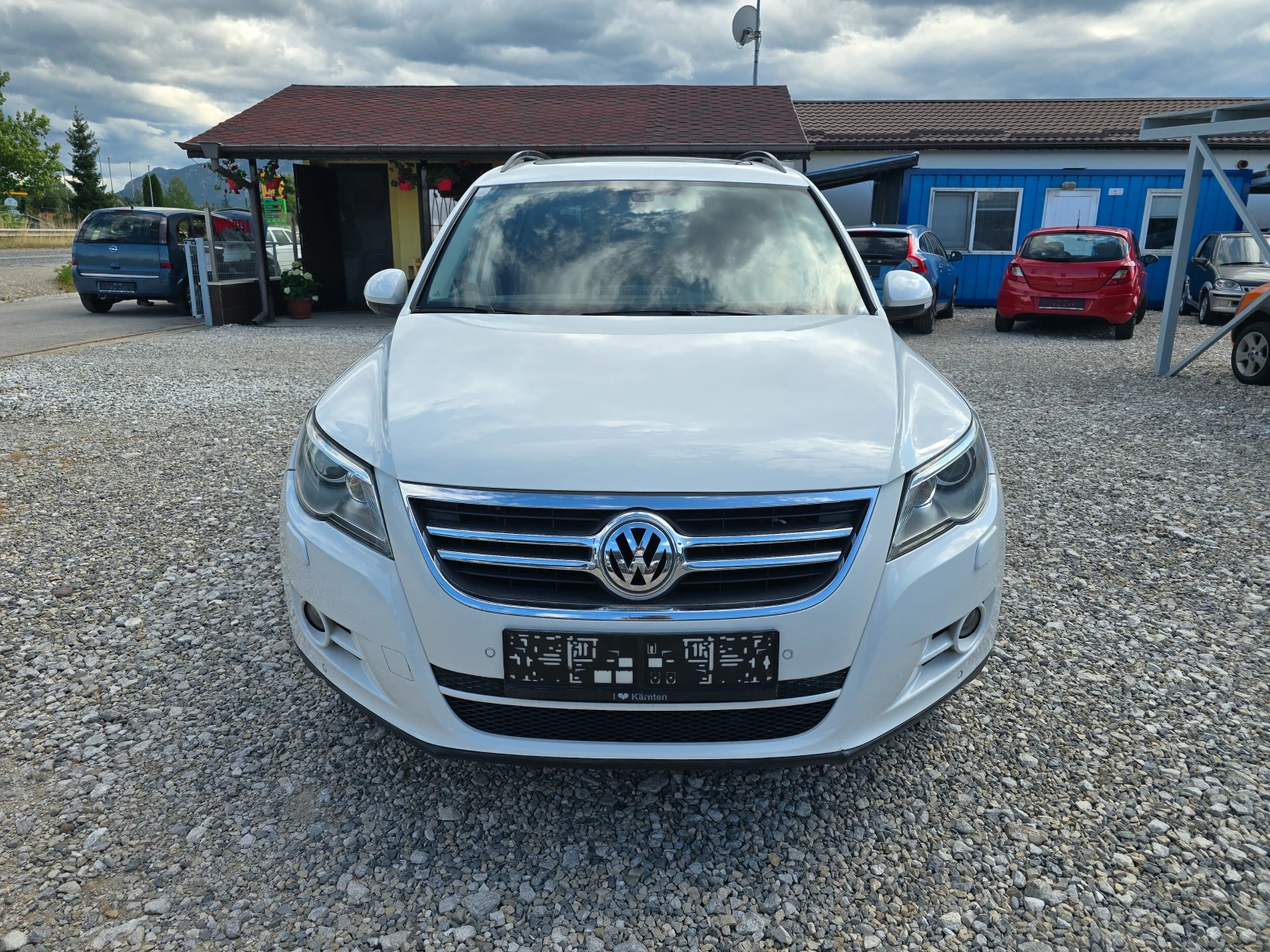 VW Tiguan 2, 0TDI 4X4, снимка 8 - Автомобили и джипове - 55602987