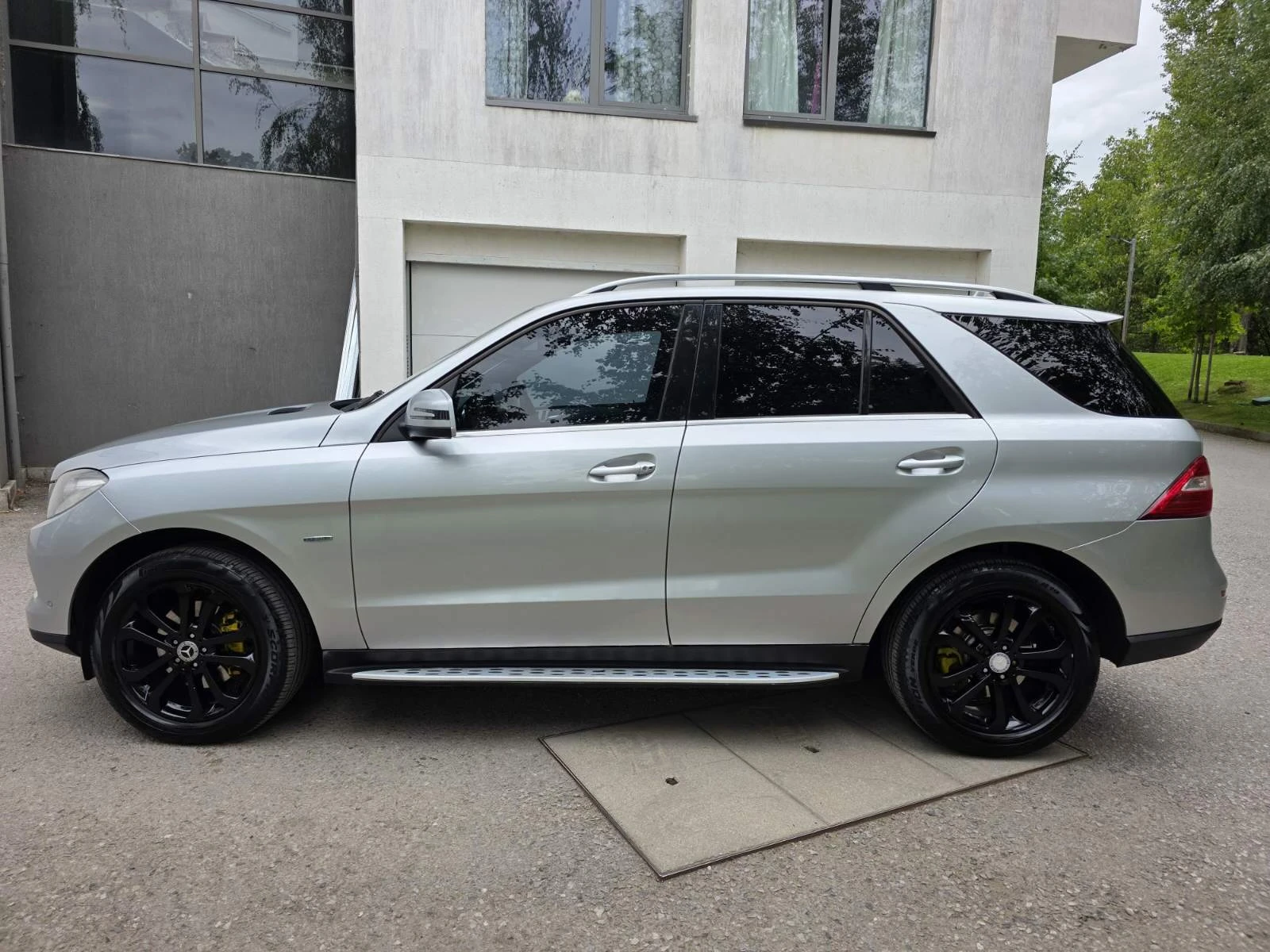 Mercedes-Benz ML 350 d / BLUETEC, снимка 4 - Автомобили и джипове - 56106858
