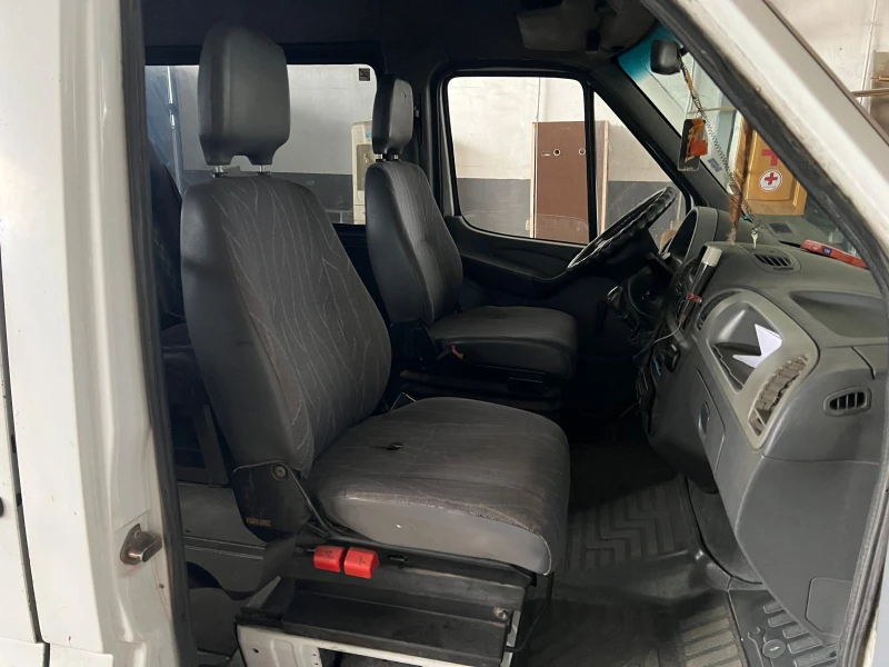 Mercedes-Benz Sprinter 311 2, 2CDi 16+ 1 МЕСТА, снимка 9 - Бусове и автобуси - 53456128