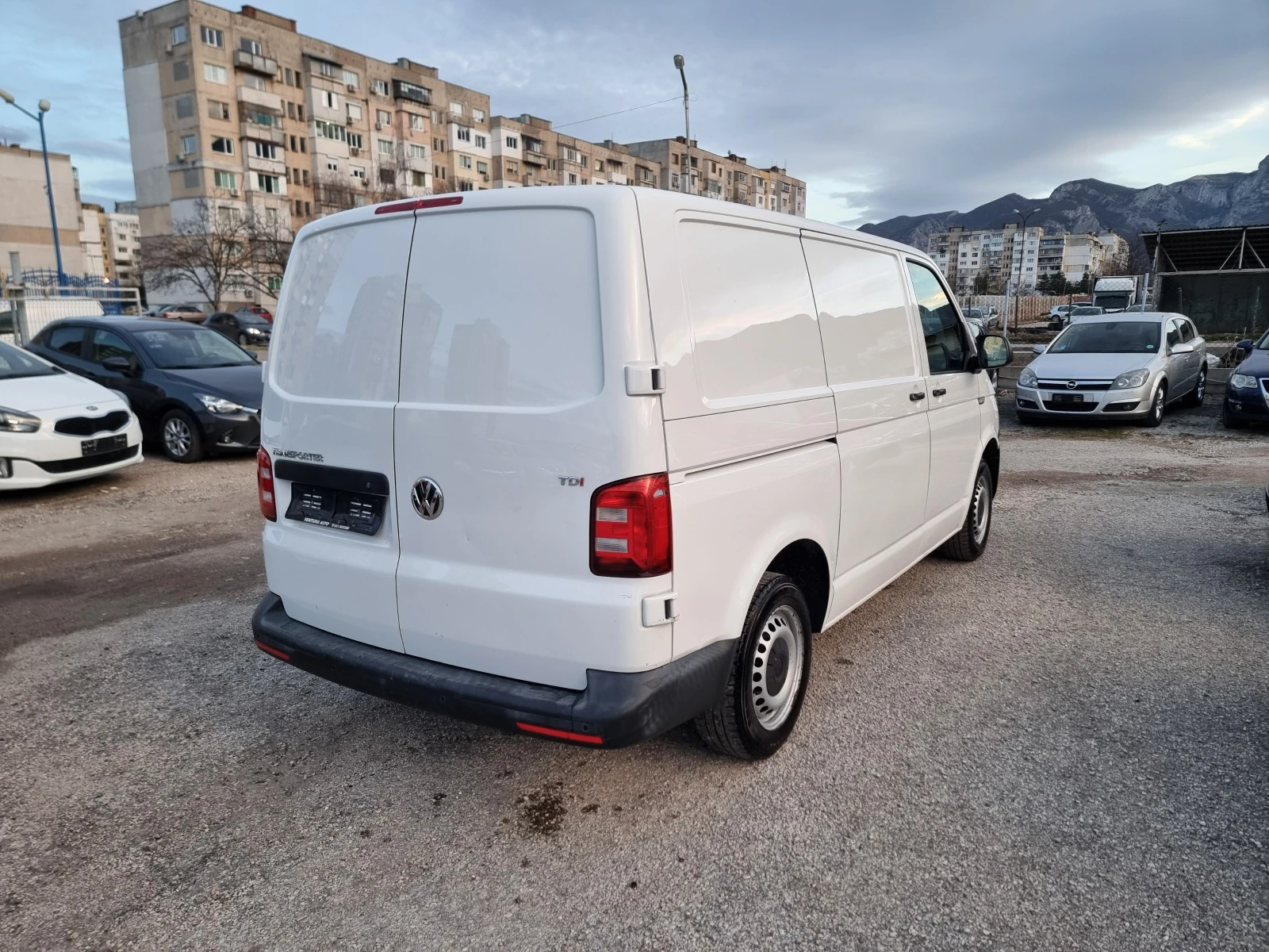 VW Transporter 2.0 TDI 150ps - изображение 6