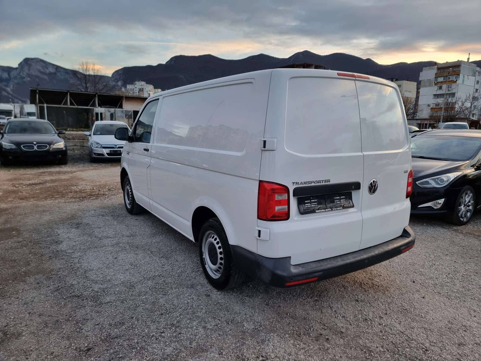 VW Transporter 2.0 TDI 150ps - изображение 4