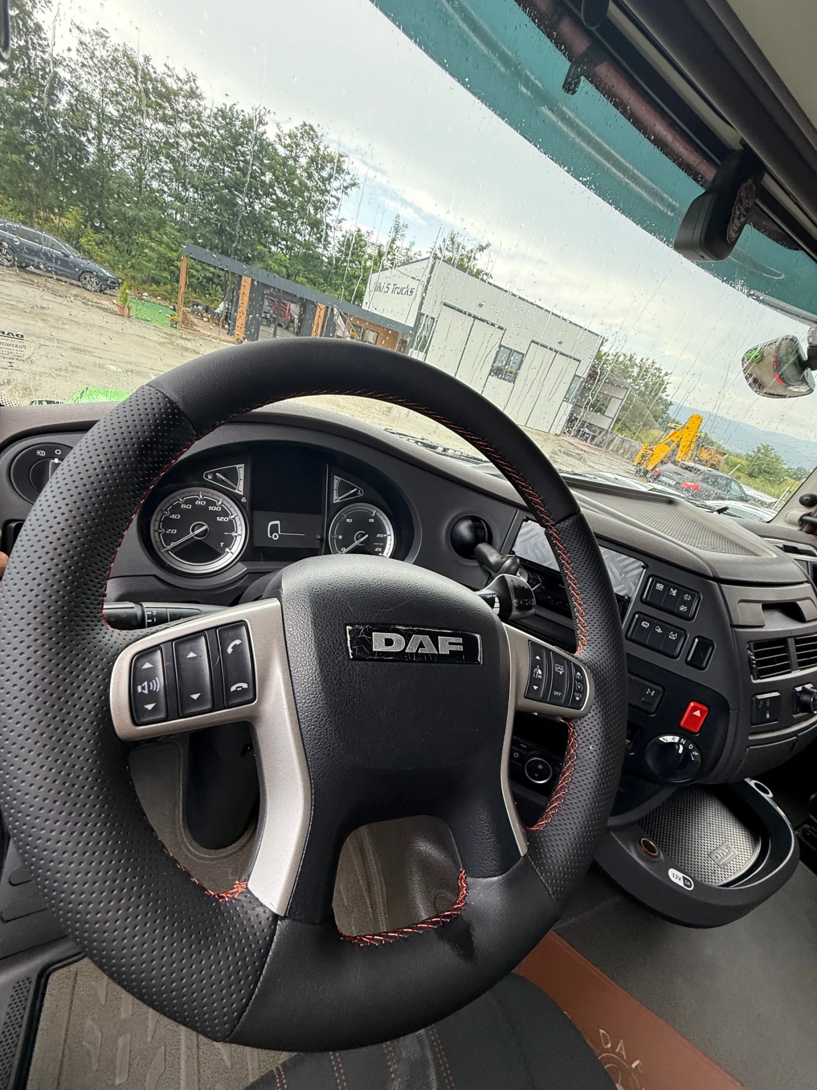 Daf XF 530 с Помпа - изображение 10