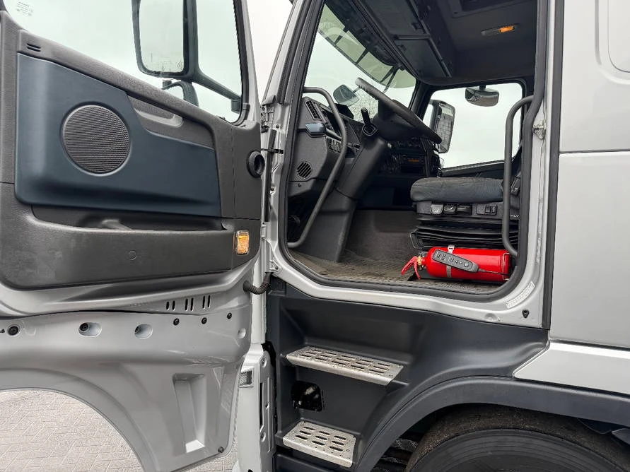 Volvo Fh 420 Palfinger PK34002SH E+ JiB BJ060В(КРАН 30 МЕТР, снимка 9 - Камиони - 53954550