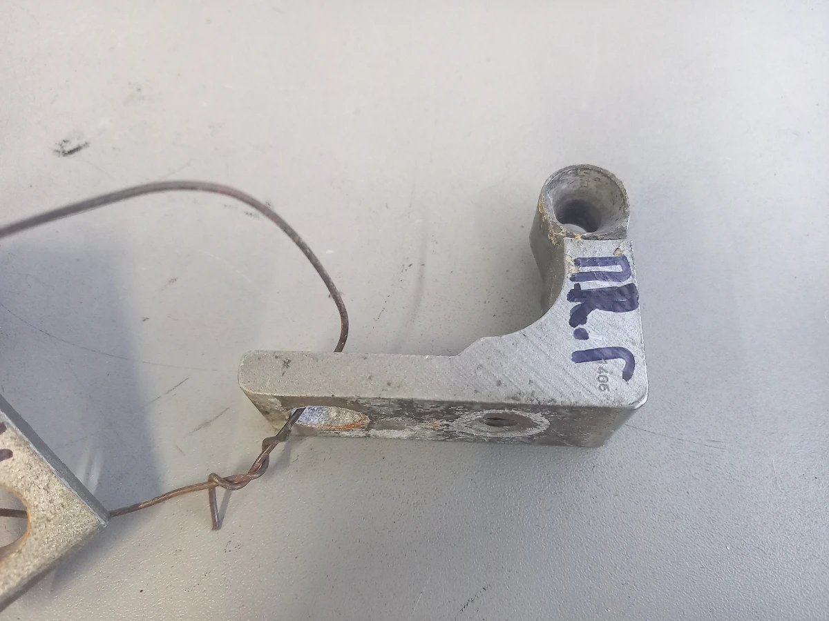 Панта врата предна дясна горна Алфа Ромео 159 (м)