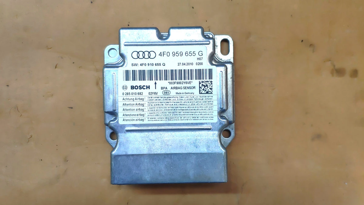 Еър бег сензор Airbag sensor Audi A6 4F C6 Facelift 4f0959655