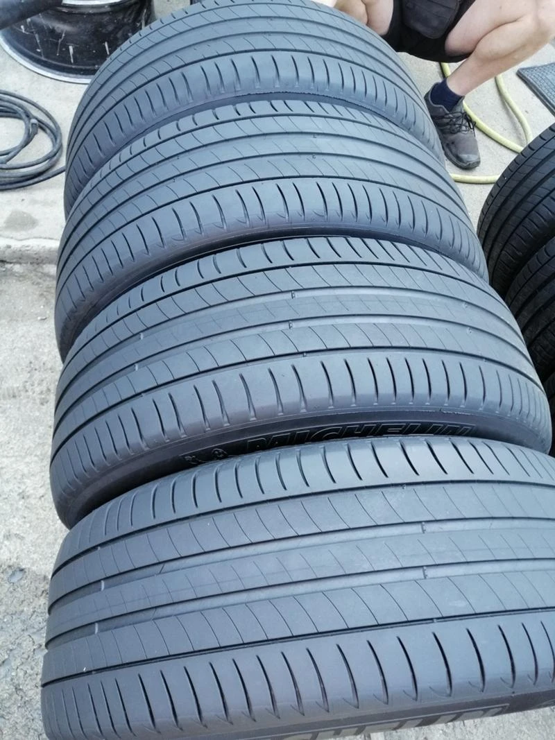 Гуми Летни 225/55R18, снимка 2 - Гуми и джанти - 36775907