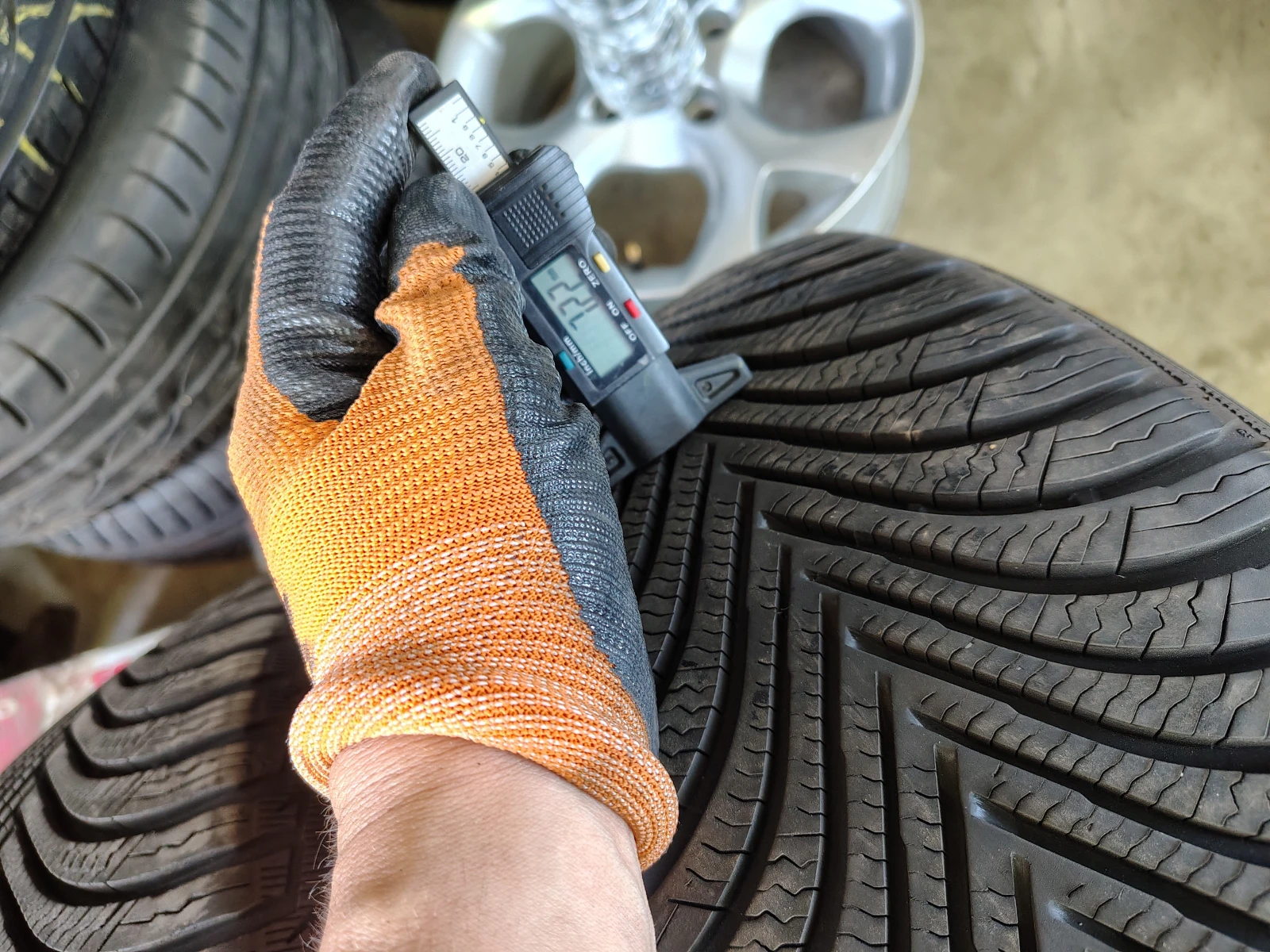  225/55R17 | Mobile.bg   3