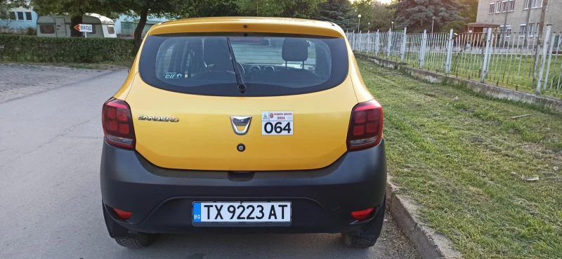 Dacia Sandero, снимка 3 - Автомобили и джипове - 47405775