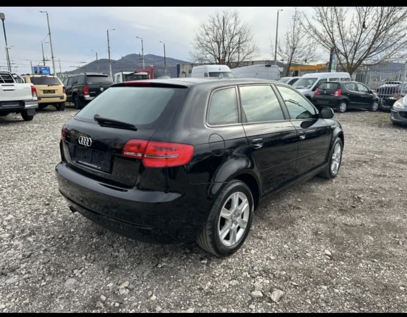 Audi A3 1.6 sportbag, снимка 4 - Автомобили и джипове - 47419253