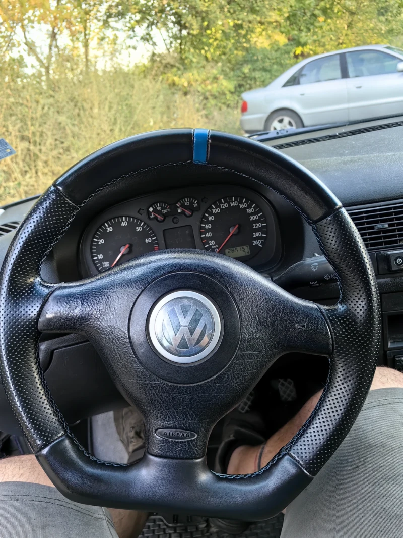 VW Golf, снимка 14 - Автомобили и джипове - 47453911