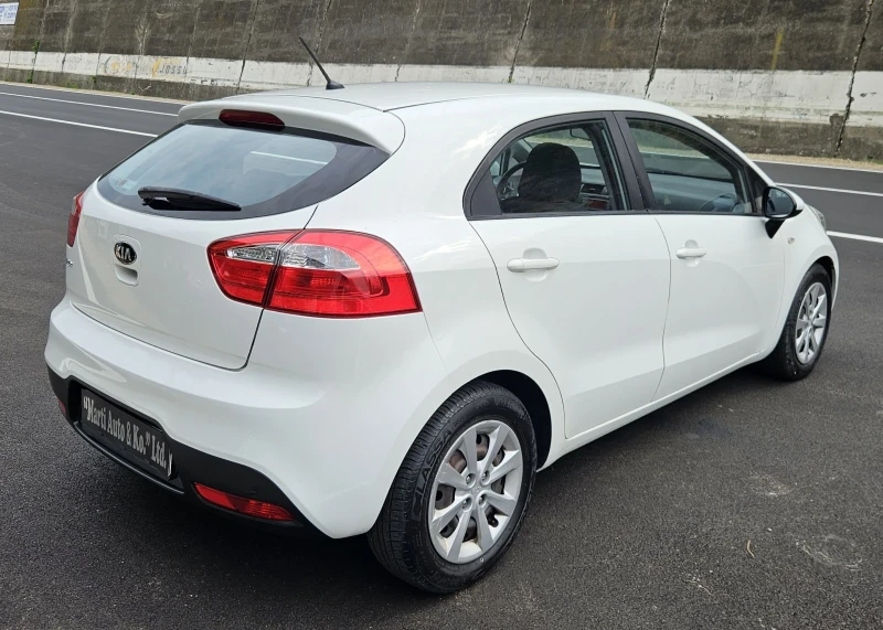 Kia Rio 1.2 i Перфектна !!!, снимка 7 - Автомобили и джипове - 49166884