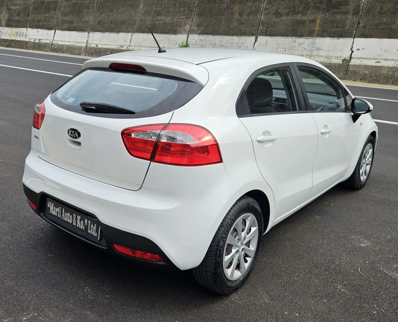 Kia Rio 1.2 i Перфектна !!!, снимка 6 - Автомобили и джипове - 49166884