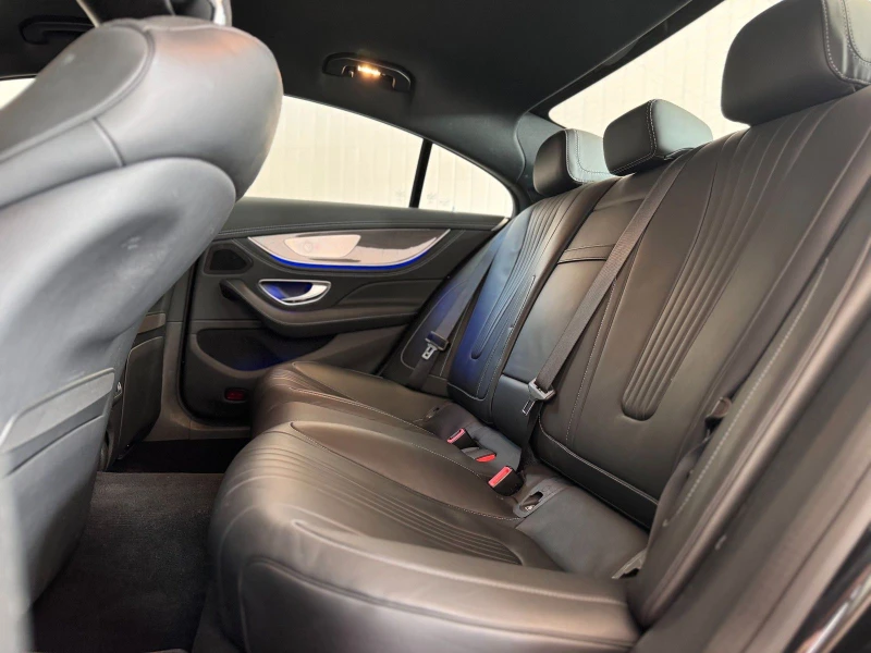 Mercedes-Benz CLS 400 D/4MATIC/AMG/340HP/BURMESTER/360/ACC/LED/NAVI/190E, снимка 9 - Автомобили и джипове - 50443145