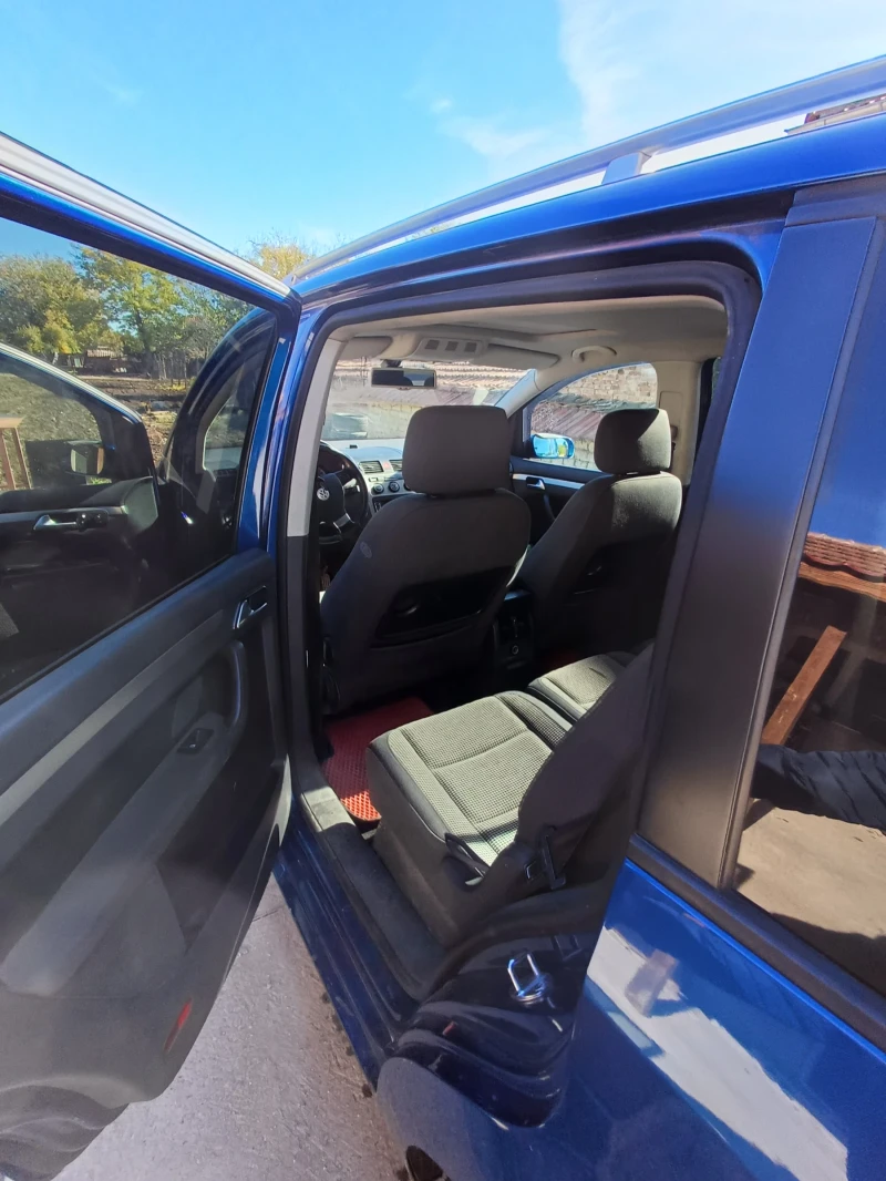 VW Touran 1.9, снимка 2 - Автомобили и джипове - 52312037