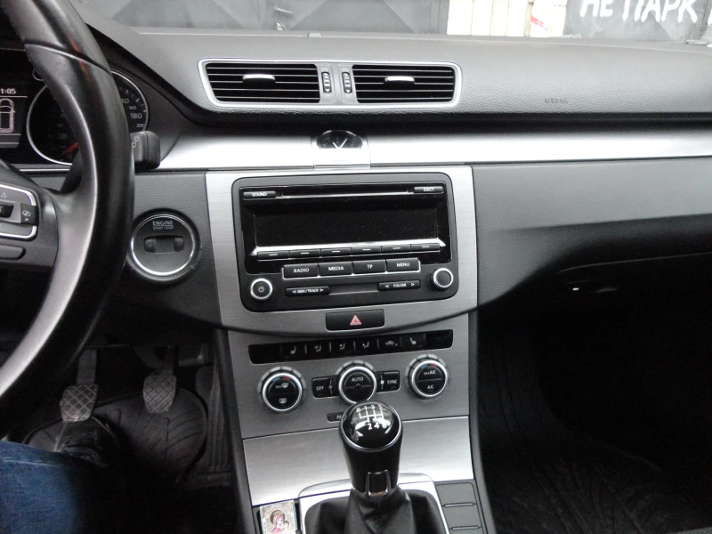 VW Passat, снимка 8 - Автомобили и джипове - 52341628