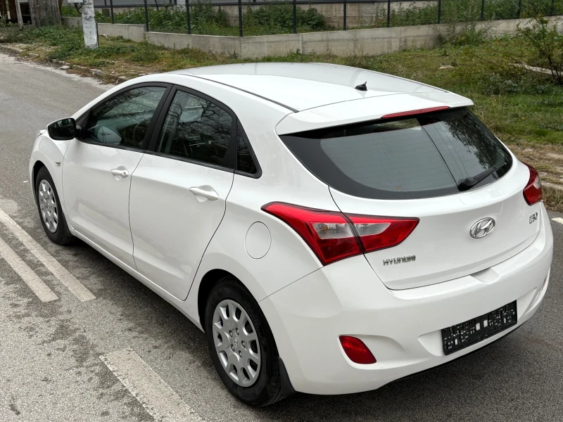 Hyundai I30 1.4, снимка 4 - Автомобили и джипове - 52369563