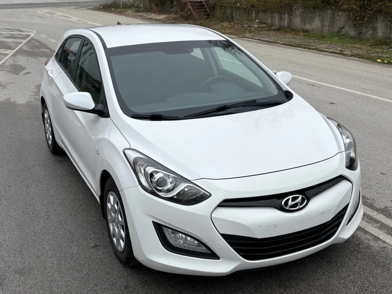 Hyundai I30 1.4, снимка 2 - Автомобили и джипове - 52369563