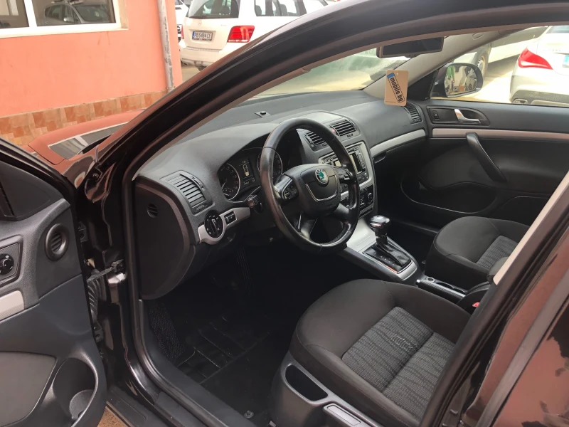 Skoda Octavia 4х4, снимка 11 - Автомобили и джипове - 52448644