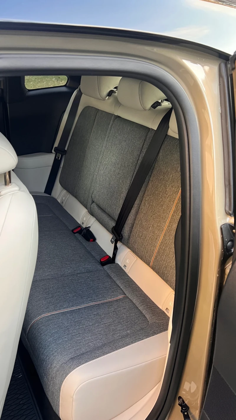 Mazda MX-30, снимка 14 - Автомобили и джипове - 53250315